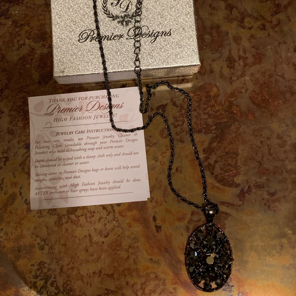 Premier Designs necklace